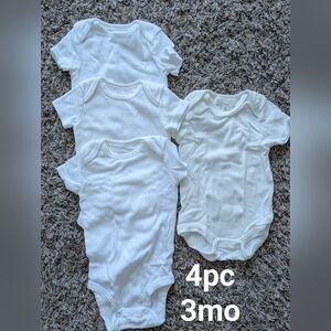 Starting Out Classic White Bodysuits - 4 Pack